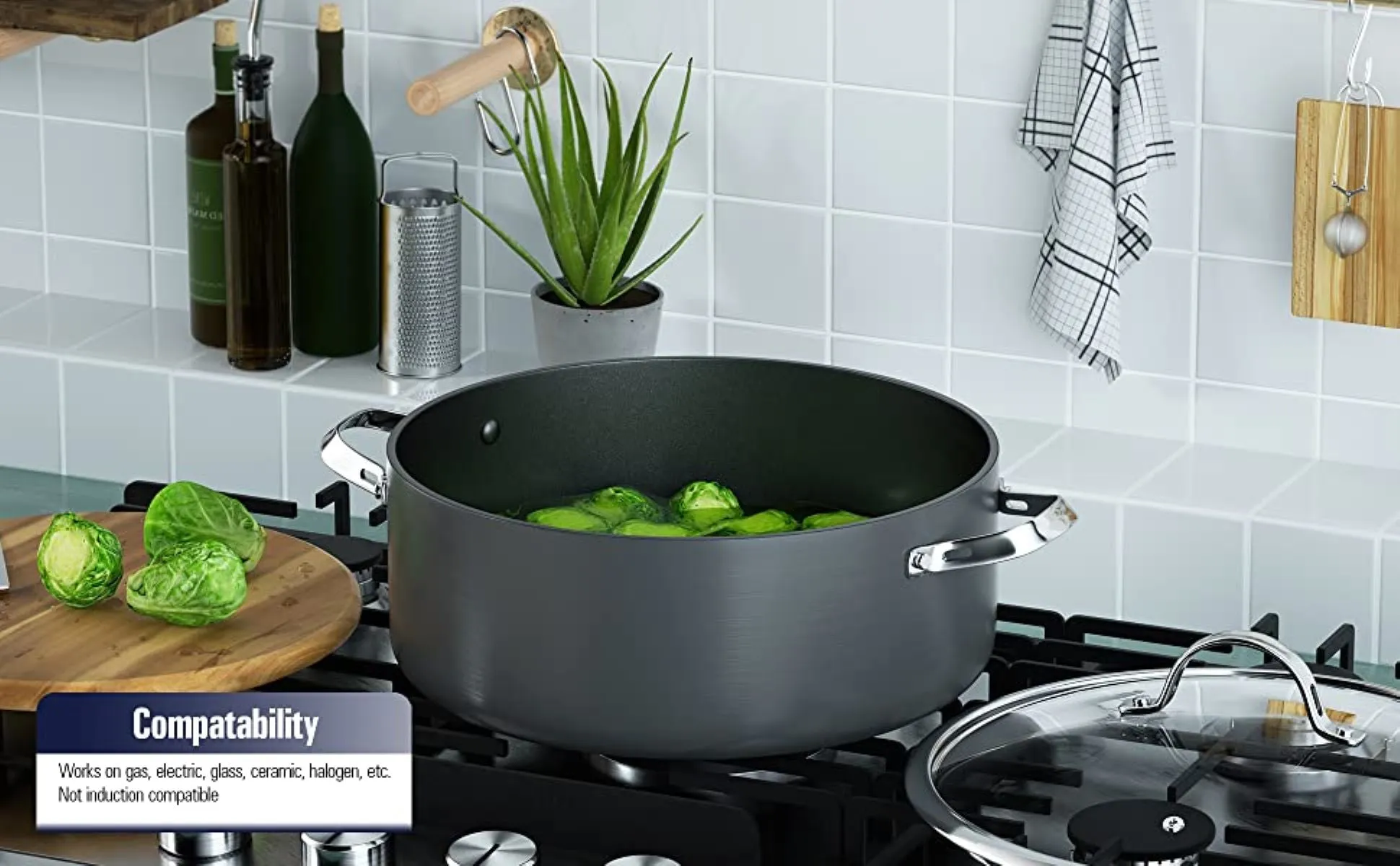 Cooks Standard Hard Anodized Nonstick Deep Sauté Pan 11-inch, 5 Quart Frying Pan Saute Pan Skillet with Stainless Steel Lid, Stay-Cool Handle, Black