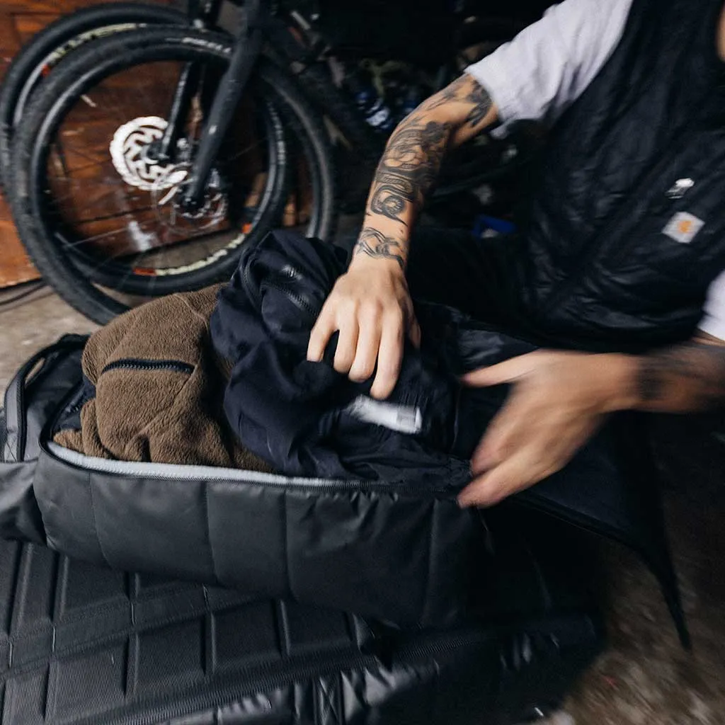 Hugger Roller Bag Carry-On 40 | SMALL DEFECT SALE