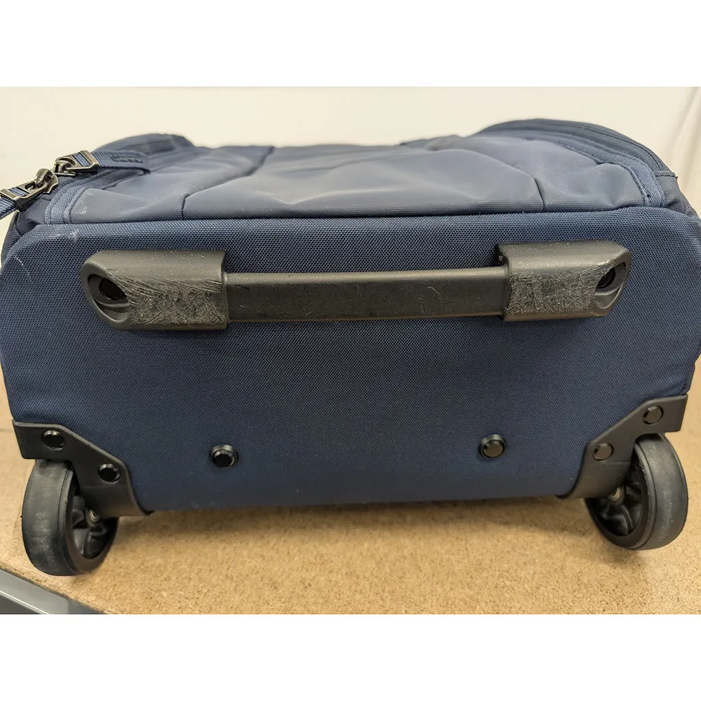 Hugger Roller Bag Carry-On 40 | SMALL DEFECT SALE